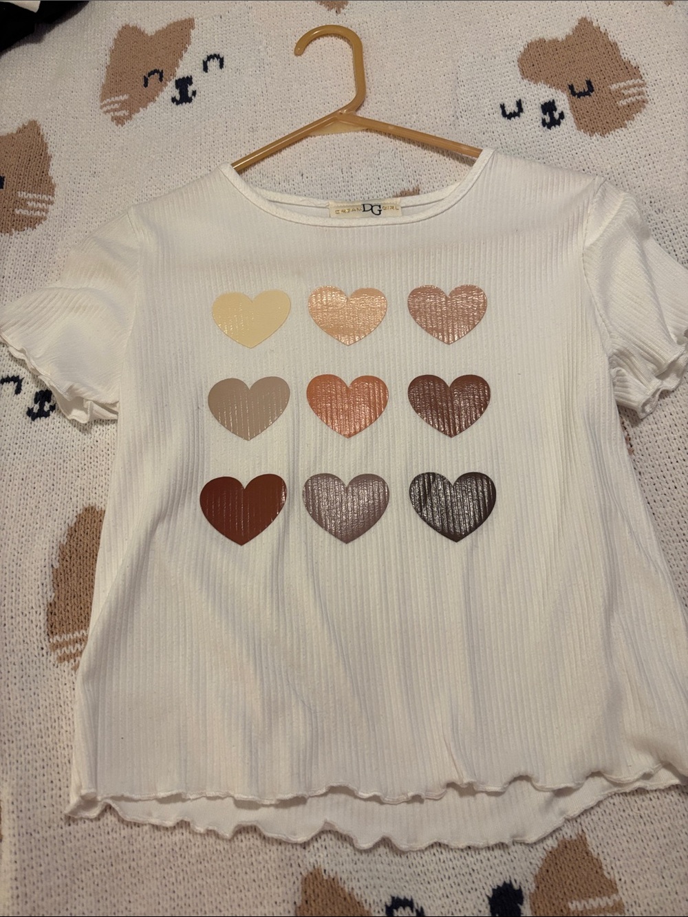 Dreamgirl Cream Ribbed Tee with Metallic Heart Grid in Neutrals